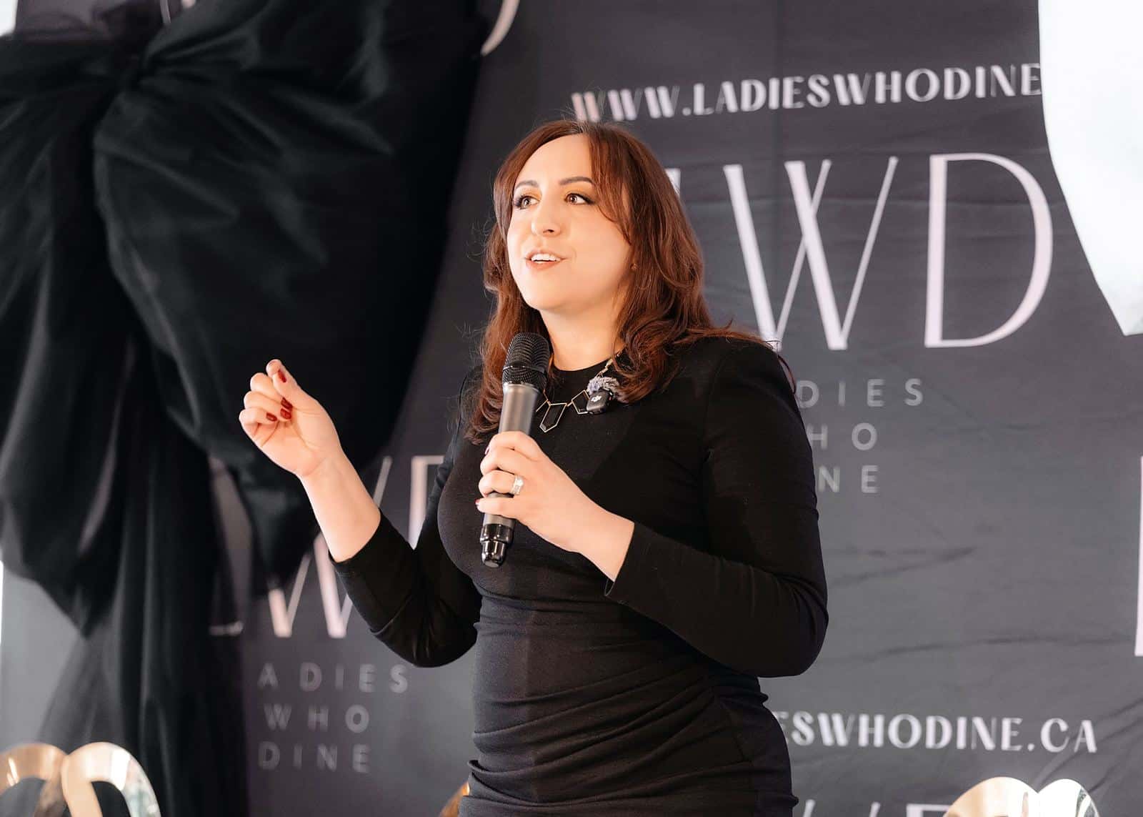 Suzanne Knight speaking at Ladies Who Dine